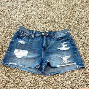 Mudd high rise shortie almost new size 11